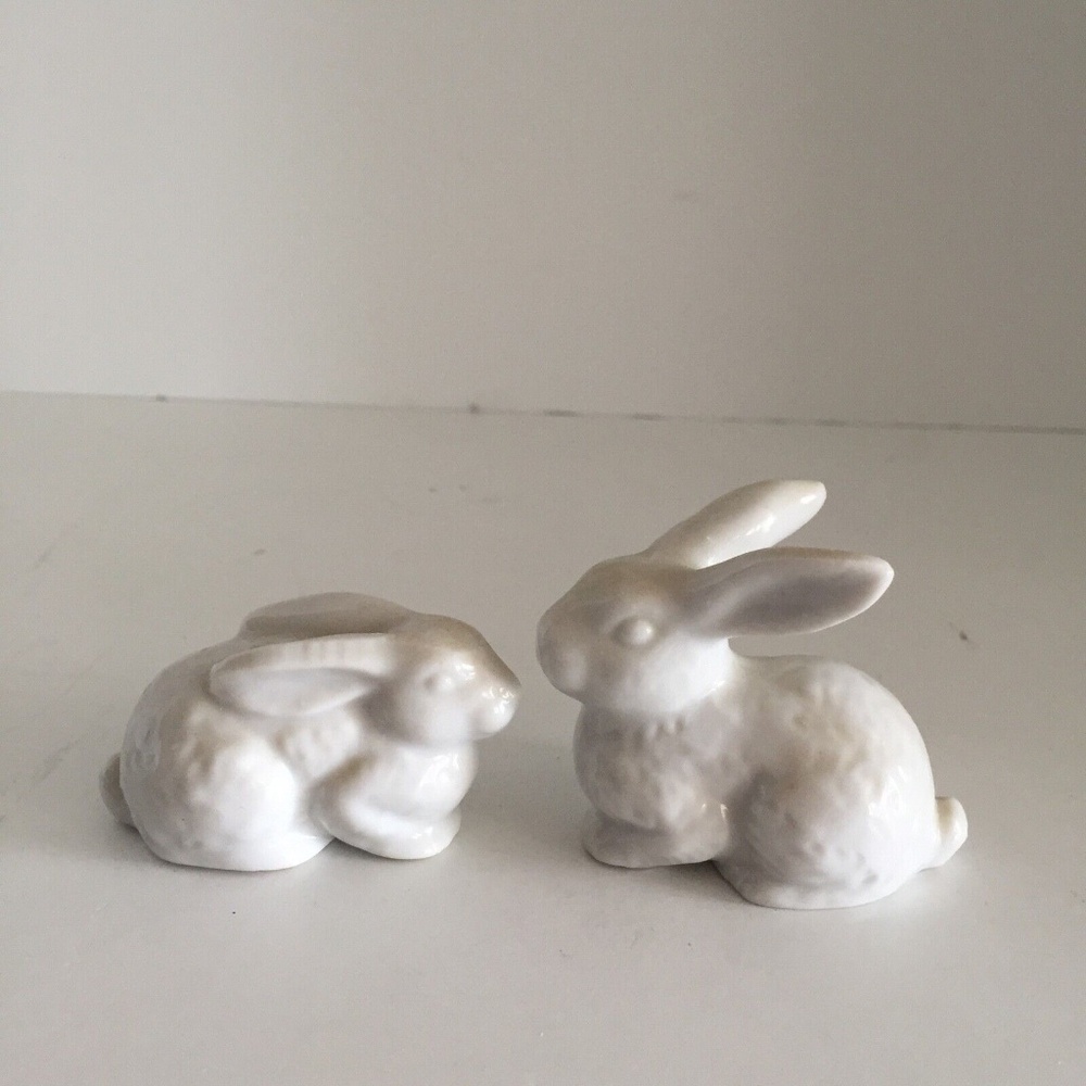 OMC Otagiri Japan Rabbit Bunny Figurines Porcelain White Small Vintage Set of 2